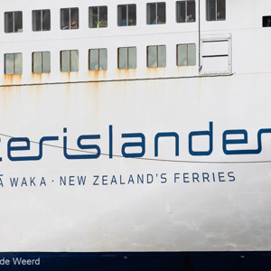 2018-12-01 - De veerboot waarmee we naar Zuidereiland gaan<br/>Veerboot haven - Wellington - Nieuw-Zeeland<br/>Canon EOS 5D Mark III - 340 mm - f/8.0, 1/640 sec, ISO 200