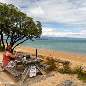 2018-12-03 - Koffie, aan een prachtig strand<br/>Strand - Tata beach - Nieuw-Zeeland<br/>Canon EOS 5D Mark III - 24 mm - f/8.0, 1/320 sec, ISO 200