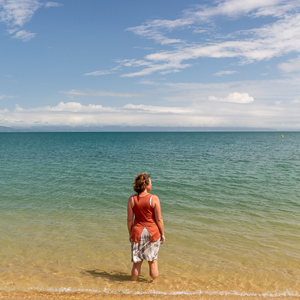 2018-12-03 - Het water was toch wel fris<br/>Strand - Tata beach - Nieuw-Zeeland<br/>Canon EOS 5D Mark III - 40 mm - f/8.0, 1/250 sec, ISO 200