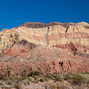 2010-07-09 - Rood, geel, bruin, grijs, ....<br/>Quebrada de Humahuaca - Purmamarca - Argentinië<br/>Canon EOS 50D - 88 mm - f/11.0, 1/200 sec, ISO 200
