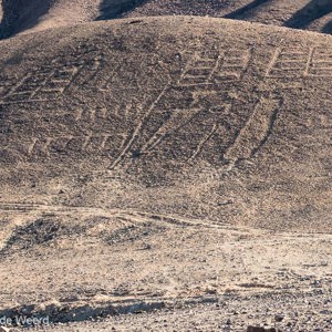 2010-07-15 - Geoglyph van dichtbij<br/>Calama - Chili<br/>Canon EOS 50D - 105 mm - f/11.0, 1/60 sec, ISO 200