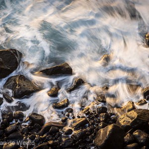 2022-11-14 - Rotsen en zee<br/>Salinas de Fuencaliente - La Palma - Canarische eilanden - Spanje<br/>Canon EOS R5 - 94 mm - f/22.0, 0.6 sec, ISO 100