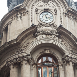 2010-07-30 - Beursgebouw, uit 1893<br/>Stad - Santiago - Chili<br/>Canon EOS 50D - 55 mm - f/8.0, 1/30 sec, ISO 400