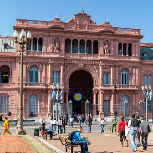 2010-07-03 - Casa Rosada<br/>Casa Rosada (het presidentieel p - Buenos Aires - Argentinië<br/>Canon EOS 50D - 32 mm - f/8.0, 0.01 sec, ISO 200