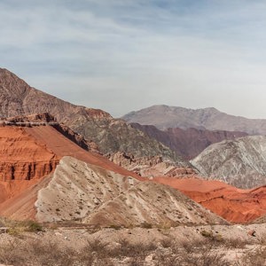 2010-07-06 - Prachtig gekleurde bergen<br/>Quebrada de Cafayate - Cafayate - Argentinië<br/>Canon EOS 50D - 47 mm - f/4.0, 1/640 sec, ISO 100