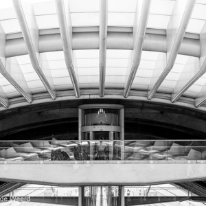 2019-04-29 - Gare do Oriente - ontworpen door Calatrava<br/>Santa Maria dos Olivais - Lisbon - Portugal<br/>Canon EOS 7D Mark II - 70 mm - f/8.0, 1/30 sec, ISO 200