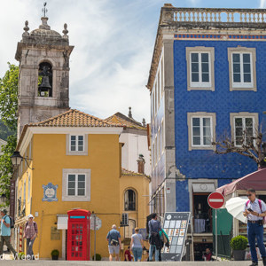 2019-04-28 - Straatbeeld van het dorpje<br/>Sintra - Portugal<br/>Canon EOS 7D Mark II - 36 mm - f/8.0, 1/200 sec, ISO 200