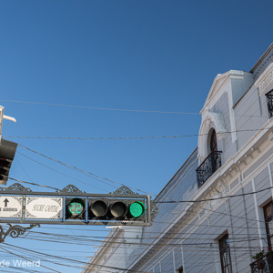 2019-09-08 - Bij ieder stoplicht wordt afgetled hoe lang deze nog rood of gro<br/>Plaza 25 de Mayo - Sucre - Bolivia<br/>Canon EOS 5D Mark III - 58 mm - f/8.0, 0.01 sec, ISO 200