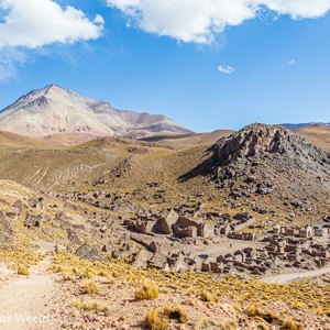 2019-09-12 - San Antonio de Lipez - op 4690 meter hoogte!<br/>San Antonio de Lípez - Bolivia<br/>Canon EOS 5D Mark III - 24 mm - f/11.0, 0.01 sec, ISO 200