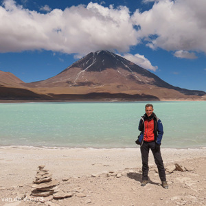 2019-09-13 - Wouter voro de Laguna verde en de Cerro Laguna Verde vulkaan<br/><br/>Canon PowerShot SX70 HS - 5.8 mm - f/7.1, 1/1000 sec, ISO 100