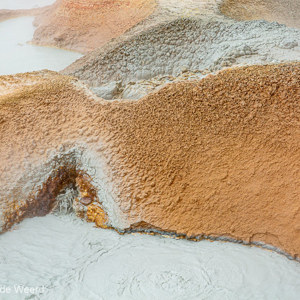 2019-09-13 - Borrelende modder en mooie kleuren<br/>Sol de Mañana geisers - San Pablo de Lípez - Bolivia<br/>Canon EOS 5D Mark III - 70 mm - f/8.0, 1/125 sec, ISO 200