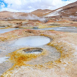 2019-09-13 - Overzicht van het geiser gebied<br/>Sol de Mañana geisers - San Pablo de Lípez - Bolivia<br/>Canon EOS 5D Mark III - 24 mm - f/11.0, 1/125 sec, ISO 200