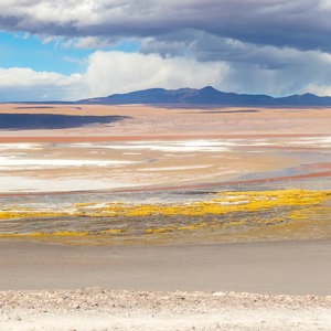 2019-09-13 - Laguna Colorada - wat een prachtig landschap<br/>Laguna Colorada - San Pablo de Lípez - Bolivia<br/>Canon EOS 5D Mark III - 70 mm - f/8.0, 1/640 sec, ISO 200