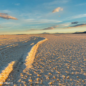 2019-09-14 - Zonsondergang in de Salar de Uyuni<br/>Salar de Uyuni - Tahua - Bolivia<br/>Canon EOS 5D Mark III - 29 mm - f/11.0, 1/80 sec, ISO 200