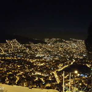 2019-09-16 - La Paz in de vroege ochtend, uitzicht van boven<br/>Op bergrand - La Paz - Bolivia<br/>SM-G935F - 4.2 mm - f/1.7, 0.1 sec, ISO 1250