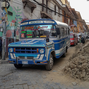 2019-09-16 - Micro bussen - deze ziet er mooi uit, maar stinkt wel<br/>La Paz - Bolivia<br/>SM-G935F - 4.2 mm - f/1.7, 0.01 sec, ISO 64