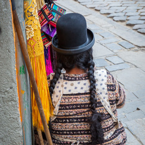 2019-09-16 - Bolhoed en vlechten<br/>La Paz - Bolivia<br/>Canon EOS 5D Mark III - 70 mm - f/8.0, 0.3 sec, ISO 400