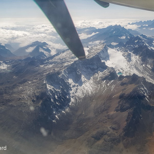 2019-09-18 - Het Andesgebergte onderweg vanuit het vliegtuig<br/>In de lucht - La Paz - Bolivia<br/>SM-G935F - 4.2 mm - f/1.7, 1/3800 sec, ISO 50
