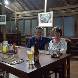 2019-09-19 - De eetzaal van de lodge<br/>NP Madidi - Apolo - Bolivia<br/>SM-G935F - 4.2 mm - f/1.7, 0.1 sec, ISO 800