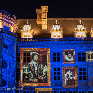 2020-07-10 - Net schildereijen aan de muur<br/>Kasteel van Blois - Blois - Frankrijk<br/>Canon EOS 5D Mark III - 33 mm - f/2.8, 0.2 sec, ISO 3200