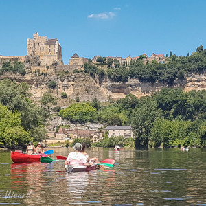 2020-07-13 - Mooi uitzicht op het dorpje<br/>Beynac-et-Cazenac - Frankrijk<br/>SM-G935F - 4.2 mm - f/1.7, 1/1900 sec, ISO 50
