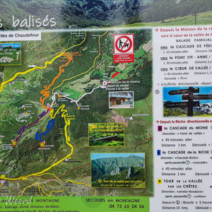 2020-07-16 - Het is een prachtig en uitgestrekt wandelgebied<br/>Chambon-sur-Lac - Frankrijk<br/>SM-G935F - 4.2 mm - f/1.7, 1/350 sec, ISO 50