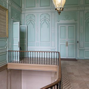 2020-07-22 - Pastelkleuren en lamp<br/>Dijon - Frankrijk<br/>Canon EOS 5D Mark III - 24 mm - f/8.0, 1/6 sec, ISO 400