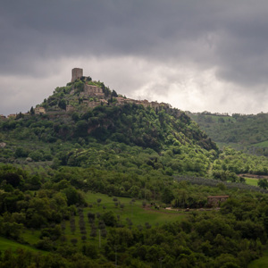 2013-04-27 - Uitzicht op Castello di Ripa d’Orcia<br/>Bagno Vignoni - Italië<br/>Canon EOS 7D - 70 mm - f/6.3, 1/320 sec, ISO 400