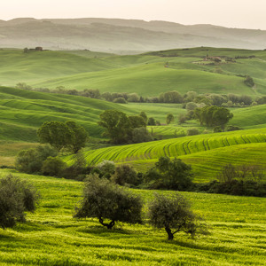 2013-04-29 - Toscaans glooiend en geplooid landschap<br/>Val d'Orcia - Pienza - Italië<br/>Canon EOS 7D - 58 mm - f/16.0, 1/6 sec, ISO 100