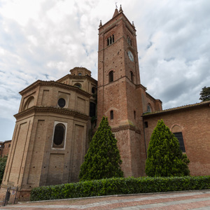 2013-04-30 - Robuust klooster<br/>Monte Olivieto Maggiore - Àsciano - Italië<br/>Canon EOS 7D - 10 mm - f/8.0, 1/500 sec, ISO 400