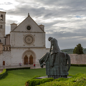 2013-05-02 - De Sint Franciscusbasiliek - Basilica di San Francesco de Assisi<br/>Assisi - Italië<br/>Canon EOS 7D - 24 mm - f/8.0, 1/200 sec, ISO 400