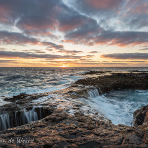 2021-11-01 - Zonsopkomst bij de bijzondere blow-hole<br/>El Bufadero de la Garita - La Garita - Gran Canaria - Spanje<br/>Canon EOS 5D Mark III - 16 mm - f/16.0, 0.2 sec, ISO 200