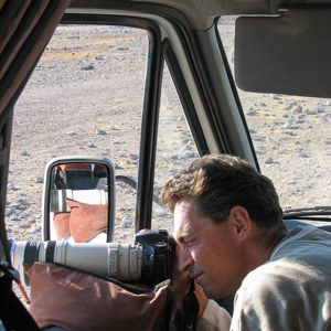 2007-08-22 - Wouter als volleerd wildlife fotograaf<br/>Etosha - Namibie<br/>Canon PowerShot S2 IS - 11.3 mm - f/4.0, 1/160 sec, ISO 9870