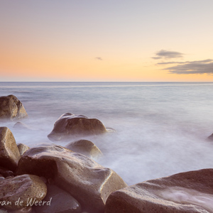 2021-10-30 - Serene schoonheid van de zee bij zonsondergang<br/>Playa de las Carpinteras - El Pajar - Gran Canaria - Spanje<br/>Canon EOS 5D Mark III - 23 mm - f/8.0, 20 sec, ISO 200