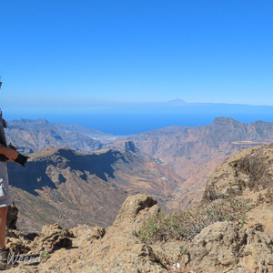 2021-10-22 - Uitzicht naar Tenerife<br/>Roque Nublo - Spanje<br/>Canon PowerShot SX70 HS - 4.9 mm - f/5.0, 1/1000 sec, ISO 100