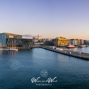 2023-09-14 - Een laatste blik op de haven bij het vertrek<br/>Faxagarður Cruise Terminal - Reykjavik - IJsland<br/>Canon EOS R6m2 - 35 mm - f/11.0, 1/80 sec, ISO 500