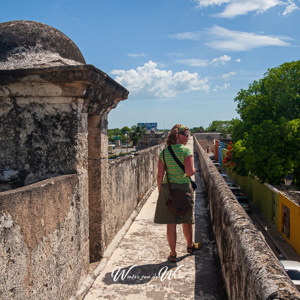 2008-07-16 - De verdedigingsmuur<br/>Baluarte de San Juan - Campeche - Mexico<br/>Canon EOS 30D - 20 mm - f/8.0, 1/160 sec, ISO 100