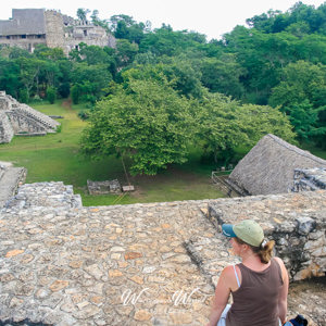 2008-07-10 - Een flink complex, mooi in de jungle<br/>Ek Balam Maya-ruine - Ek Balam - Mexico<br/>Canon EOS 30D - 17 mm - f/10.0, 0.02 sec, ISO 200