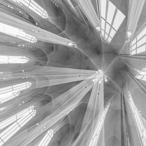2023-09-22 - Creatieve interpretatie van de kerk<br/>Hallgrimskirkja - Reykjavik - IJsland<br/>Canon EOS R6m2 - 14 mm - f/8.0, 1/30 sec, ISO 800