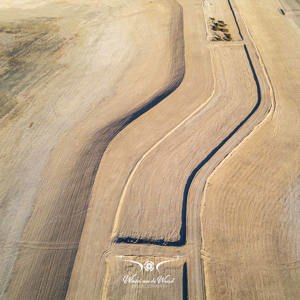 2023-05-06 - Net een landingsbaan (drone)<br/>Huelva - Spanje<br/>FC3582 - 6.7 mm - f/1.7, 1/1600 sec, ISO 100
