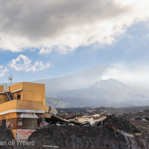 2022-11-09 - Onvoorstelbare verwoesting door de lava<br/>La Laguna - La Palma - Canarische eilanden - Spanje<br/>Canon EOS R5 - 61 mm - f/8.0, 1/250 sec, ISO 200