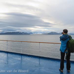 2022-07-13 - De eerste blikken op het landschap van Spitsbergen<br/><br/>Canon PowerShot SX70 HS - 3.8 mm - f/4.0, 1/640 sec, ISO 100