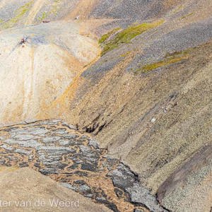 2022-07-21 - Kleur, patronen en structuren in het landschap<br/>Sarkofagen - Lonngyearbyen - Spitsbergen<br/>Canon EOS R5 - 56 mm - f/11.0, 0.01 sec, ISO 400