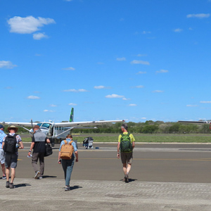 2024-04-29 - Op weg naar ons kleine vliegtuigje<br/>Vliegveld - Kasane - Botswana<br/>Canon PowerShot SX70 HS - 8.8 mm - f/5.6, 1/1000 sec, ISO 100
