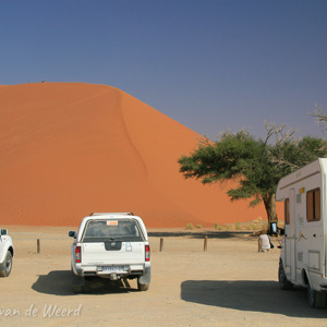 2007-08-10 - Duin 45 - overdag<br/>Sossusvlei - Sesriem - Namibie<br/>Canon EOS 30D - 33 mm - f/16.0, 1/80 sec, ISO 200