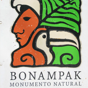 2008-07-22 - Bonampak - bekend van de muurschilderingen<br/>Bonampak Maya ruïne - Lacandónjungle in Chiapas - Mexico<br/>Canon PowerShot S2 IS - 14.9 mm - f/4.0, 1/80 sec, ISO 4150