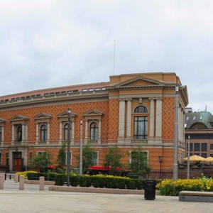2022-07-24 - Panorama van een stadsplein<br/><br/>Canon PowerShot SX70 HS - 4.6 mm - f/4.5, 1/500 sec, ISO 100