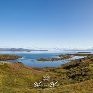 2023-09-11 - Uitzicht over het fjord<br/>Langs de N54 - Hvammsfjördur - IJsland<br/>Canon EOS R5 - 24 mm - f/8.0, 1/250 sec, ISO 200