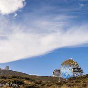 2022-11-12 - Diverse telescopen van het astronomisch observatorium<br/>Roque de los Muchachos - La Palma - Canarische eilanden - Spanje<br/>Canon EOS R5 - 35 mm - f/8.0, 1/500 sec, ISO 200