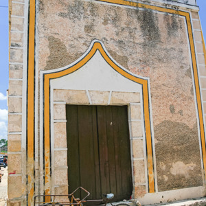 2008-07-13 - Straatbeeld<br/>Straatbeeld - Izamal - Mexico<br/>Canon EOS 30D - 17 mm - f/8.0, 0.01 sec, ISO 100